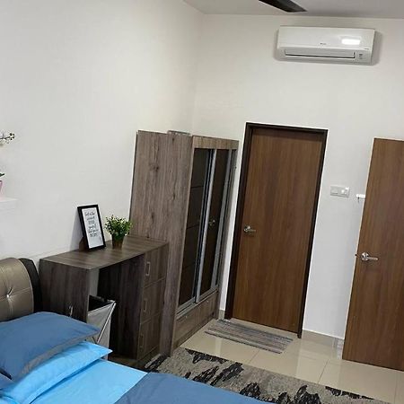 Family Stay, Sepang Klia, Free 2 Parking&Unifi Exteriér fotografie